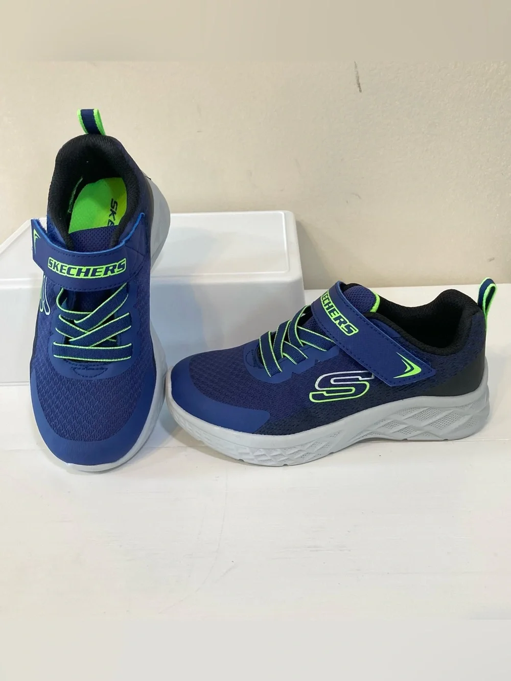 Skechers Boys Microspec II Zovrix Sz 12 Kids Sneaker Shoes Navy Lime